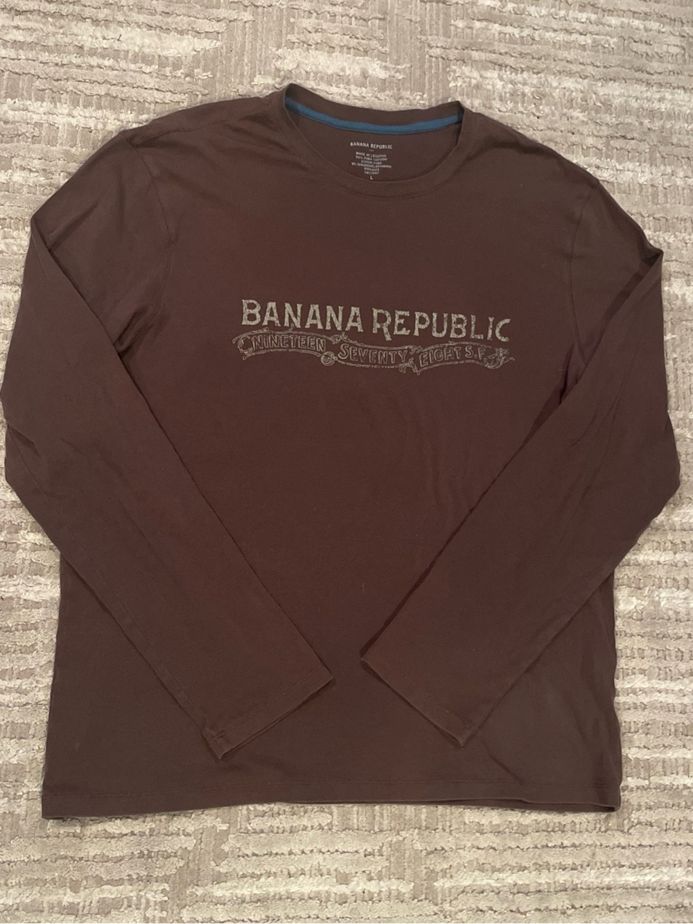 Vintage Banana Republic Long-Sleeve Crewneck Shirt in Brown with Logo